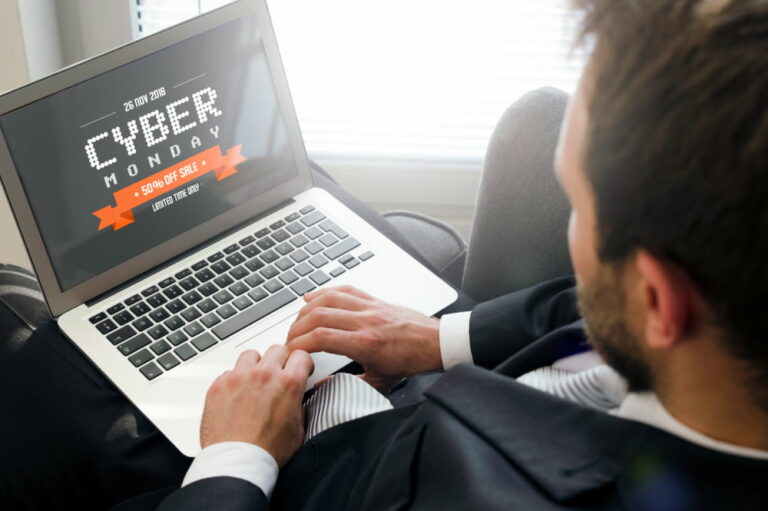 10 Hacks to Try for the Best Cyber Monday Experience