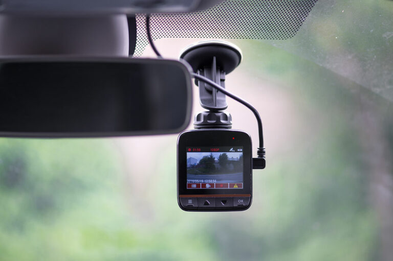 7 things to know before buying a dash camera