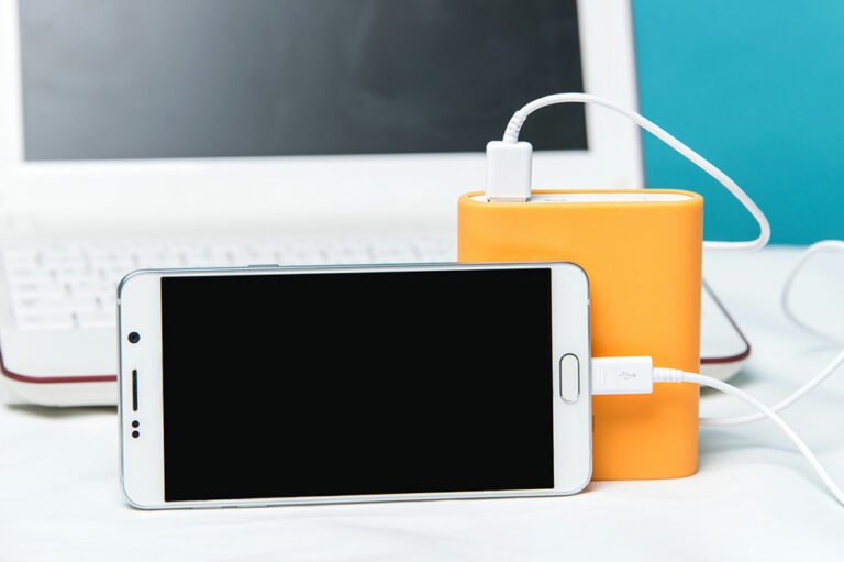 8 common mistakes to avoid when charging phones